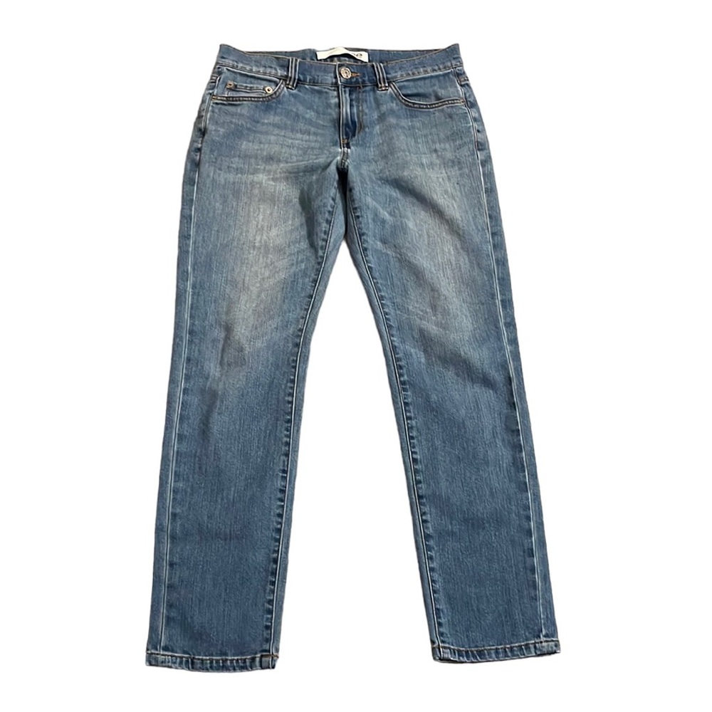 Joe Fresh Womans 2 Light Wash Low Waist Boyfriend Jeans
